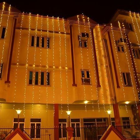 Hotel Kartikey ジャイプール エクステリア 写真